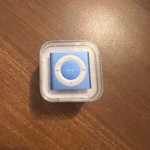 Apple Blue iPod Shuffle with Control Pad NEW unopened!